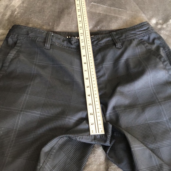 Men’s size 32 hang ten shorts - Picture 7 of 14